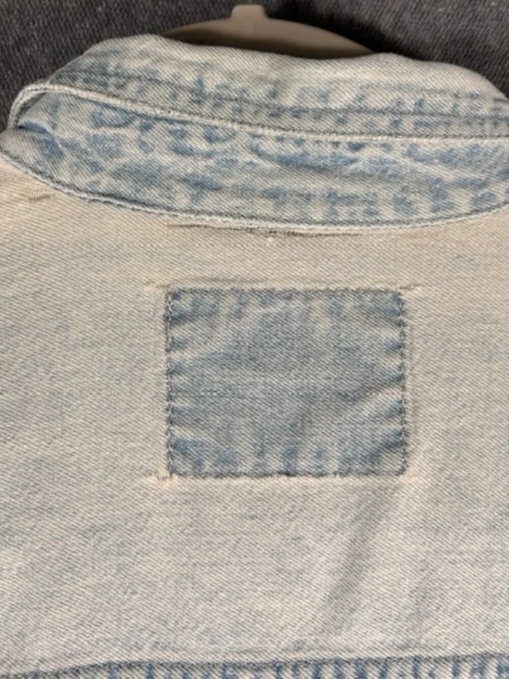 Vtg Levi's Denim Button Up Mens Sz Medium L/S Metal Buttons Light Wash 90's